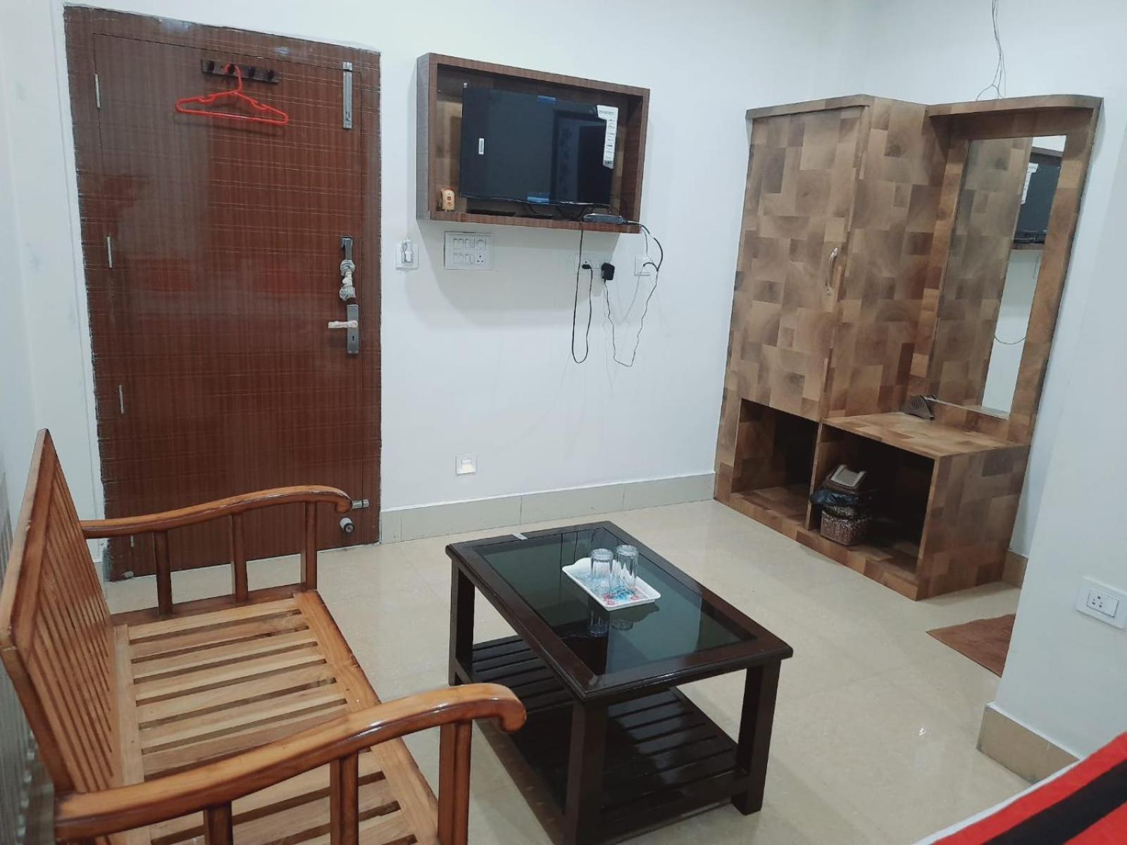 Hotel Knight Inn Airport Guwahati Esterno foto