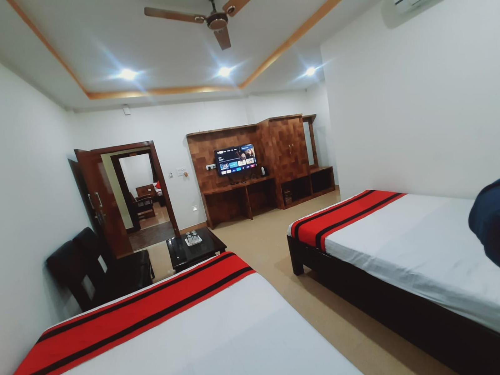 Hotel Knight Inn Airport Guwahati Esterno foto